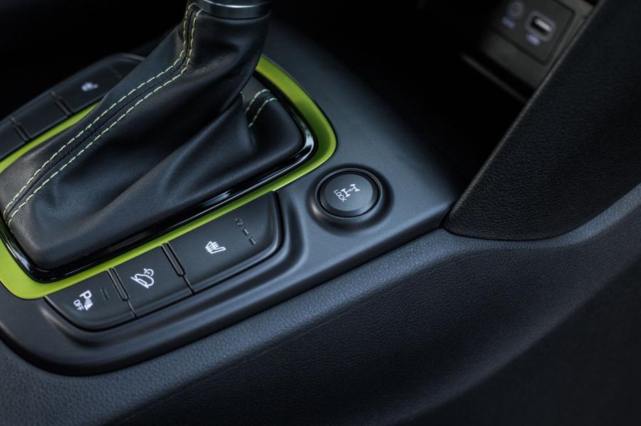 Детали интерьера Hyundai Kona 2018 года  (NA) (фото 9 из 87)
